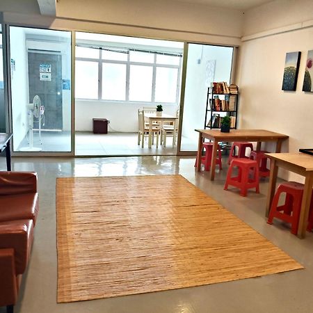 קוצ'ינג Sunset Homestay - Backpacker Hostel Self Checkin מראה חיצוני תמונה