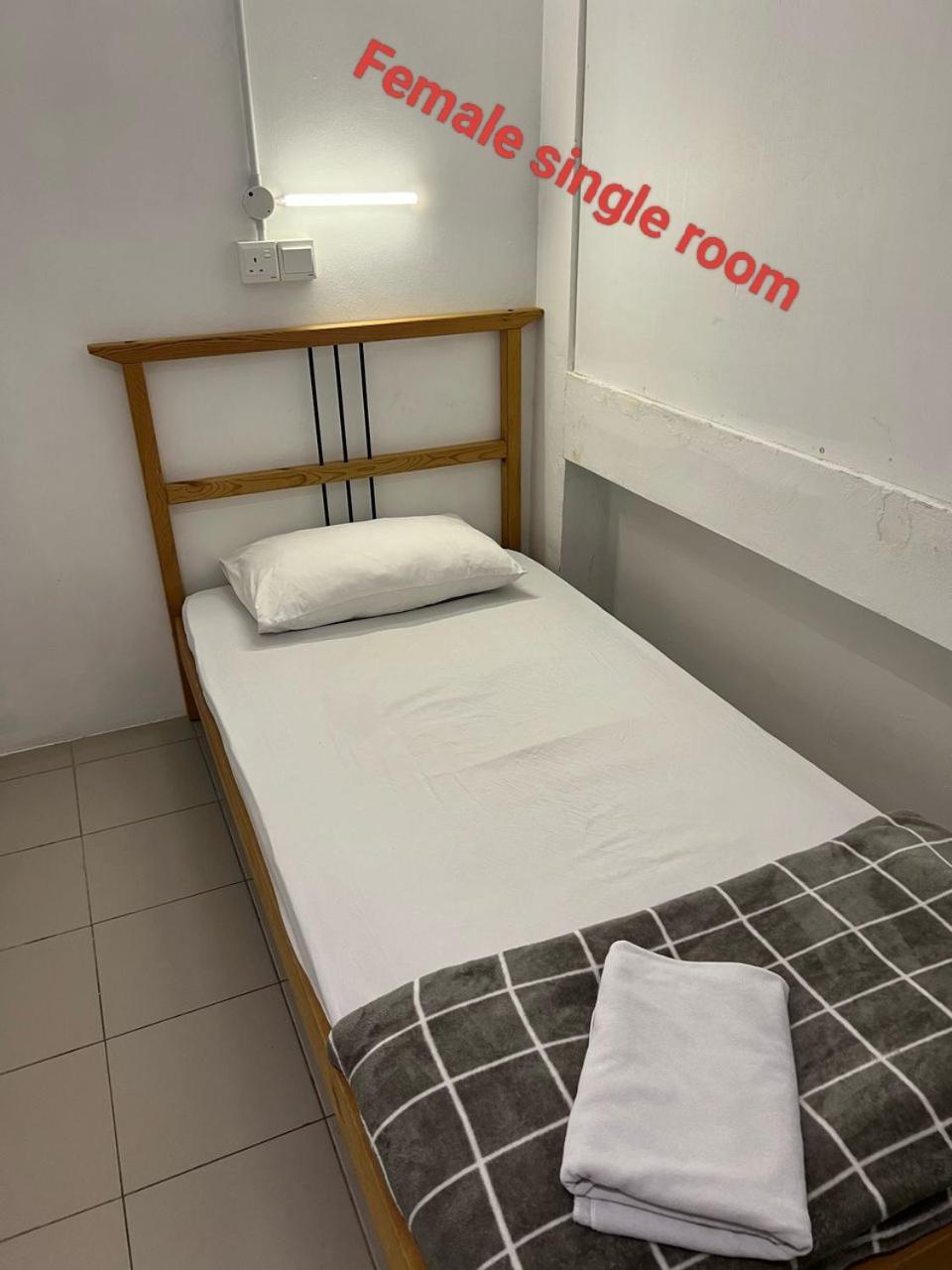 קוצ'ינג Sunset Homestay - Backpacker Hostel Self Checkin מראה חיצוני תמונה