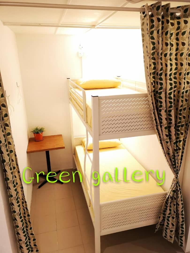 קוצ'ינג Sunset Homestay - Backpacker Hostel Self Checkin מראה חיצוני תמונה