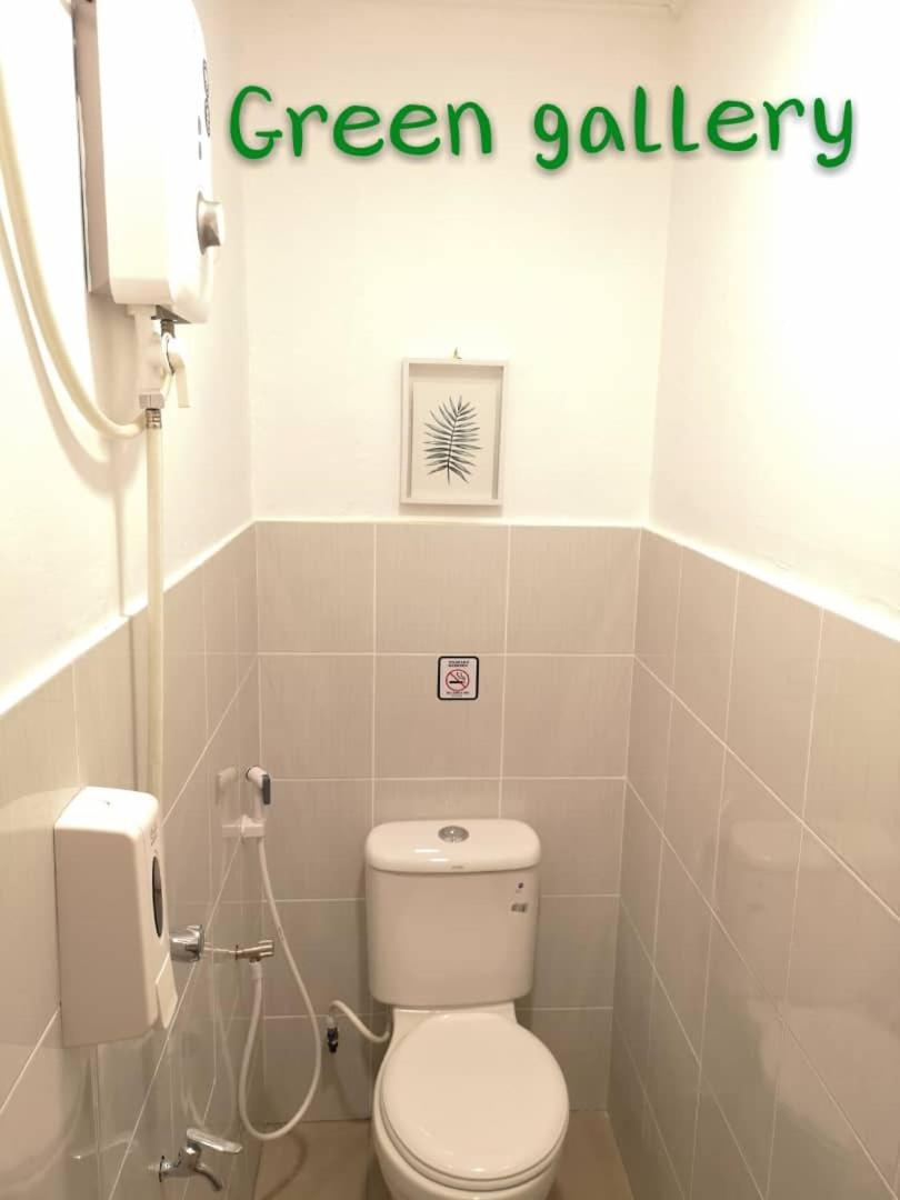 קוצ'ינג Sunset Homestay - Backpacker Hostel Self Checkin מראה חיצוני תמונה